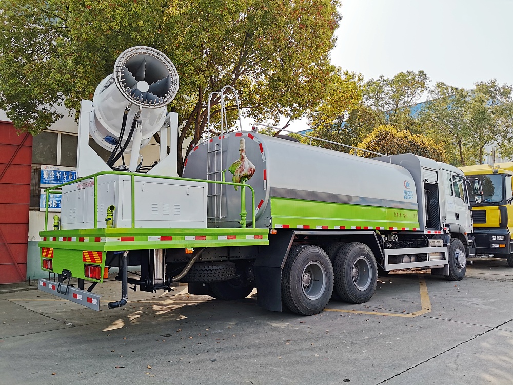 重汽汕德卡后雙橋抑塵車國(guó)六16立方/50-120米霧炮 重汽汕德卡后雙橋抑塵車國(guó)六16立方/50-120米霧炮