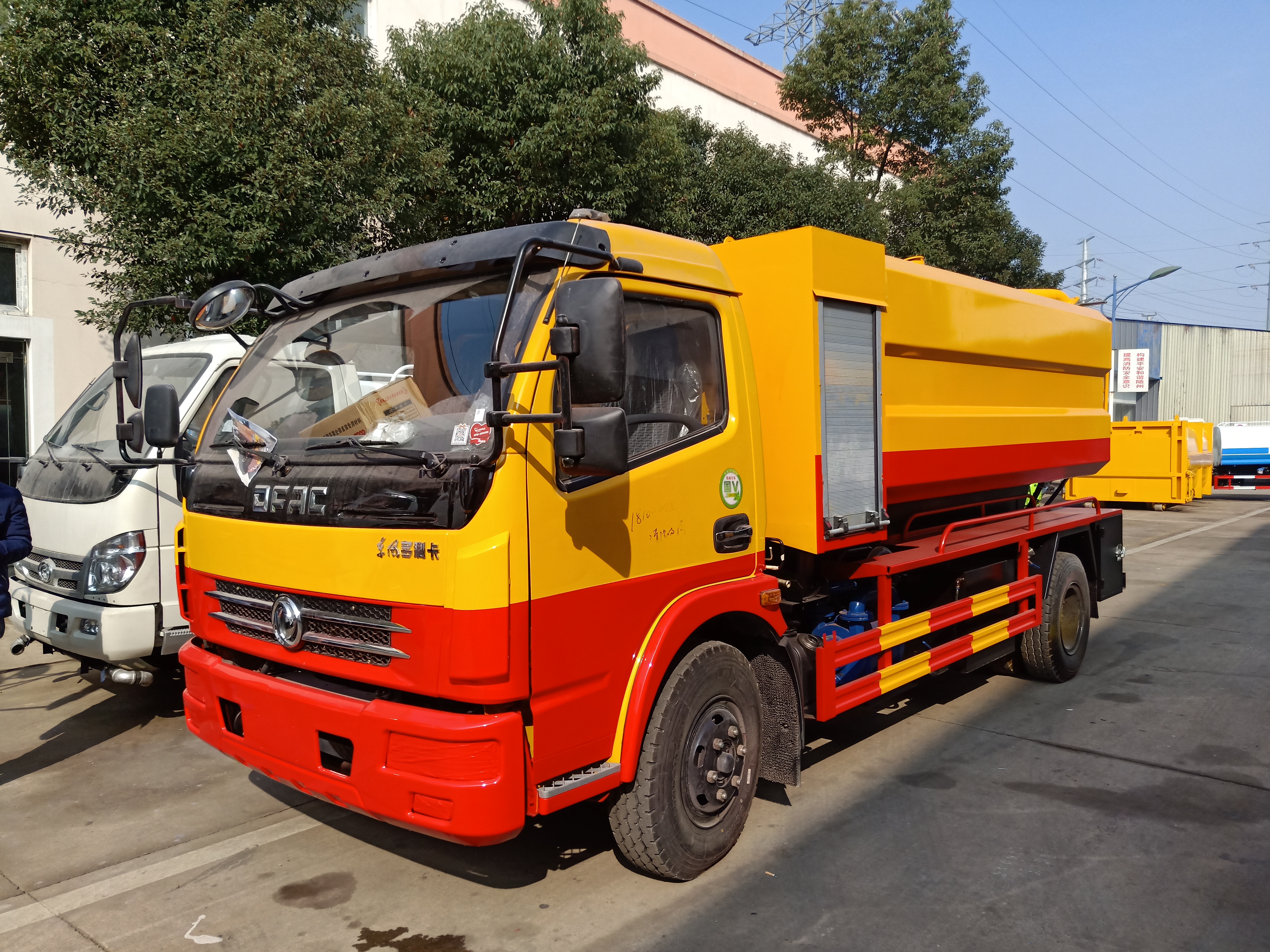 東風大多利卡清洗吸污車 東風大多利卡清洗吸污車