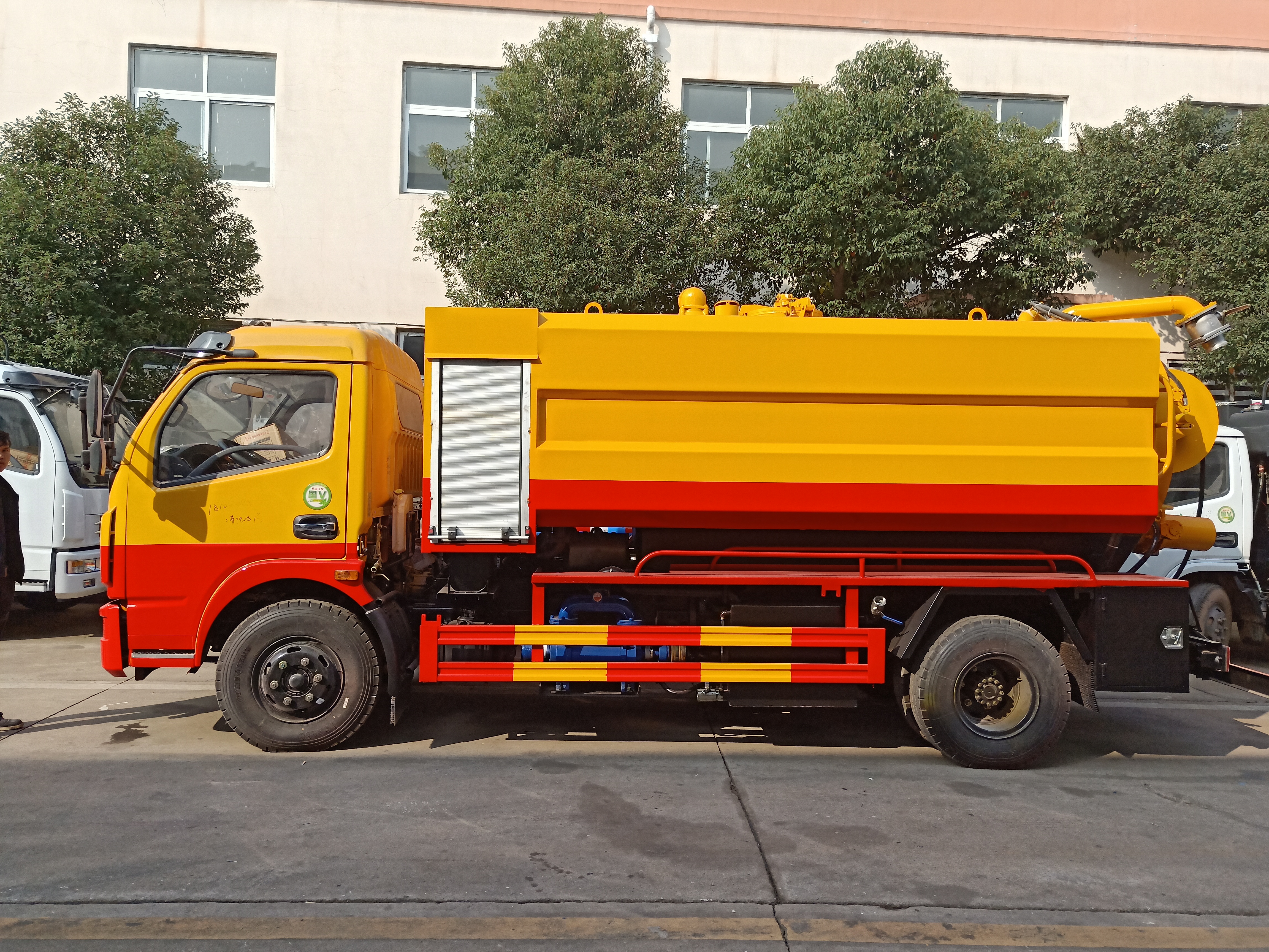 東風大多利卡清洗吸污車 東風大多利卡清洗吸污車