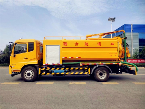 東風天錦15方清洗吸污車 東風天錦15方清洗吸污車