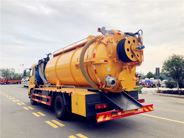 天錦帶副發(fā)市政搶修車 天錦帶副發(fā)市政搶修車