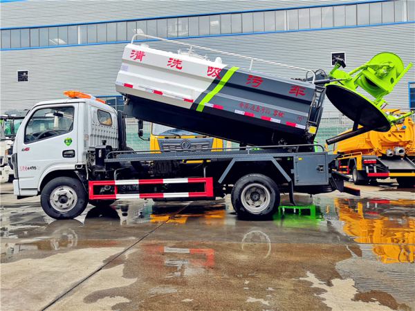 東風多利卡4和2清洗吸污車 東風多利卡4和2清洗吸污車