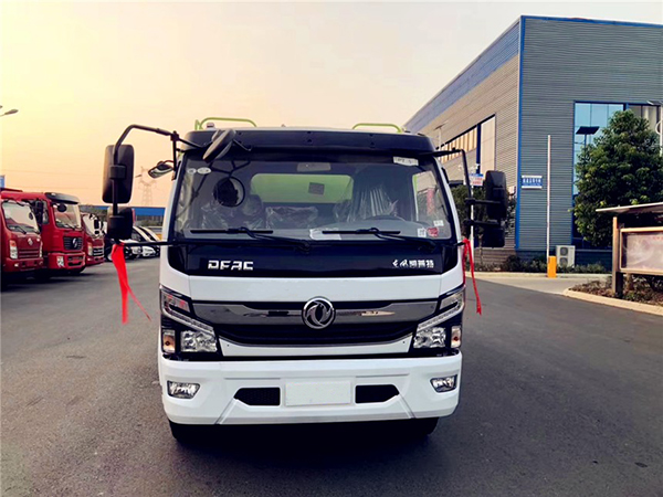 東風大多利卡7和3清洗吸污車 東風大多利卡7和3清洗吸污車