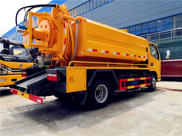 東風多利卡6方清洗吸污車 東風多利卡6方清洗吸污車