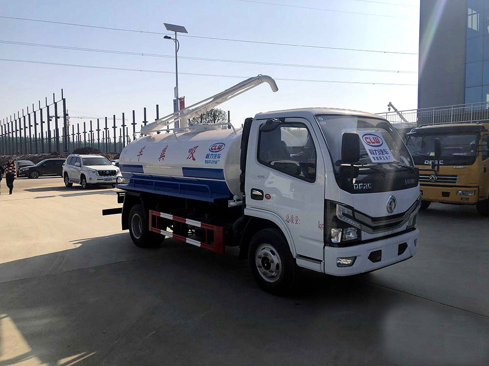 國(guó)六5方東風(fēng)D6 吸糞車 國(guó)六5方東風(fēng)D6 吸糞車