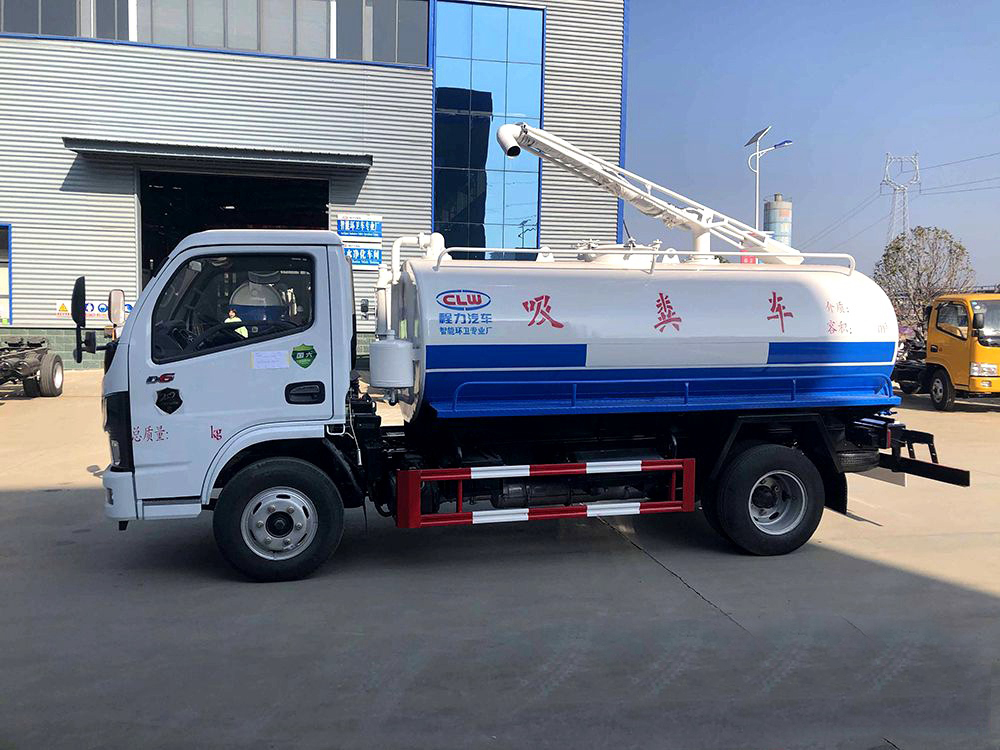 國(guó)六5方東風(fēng)D6 吸糞車 國(guó)六5方東風(fēng)D6 吸糞車