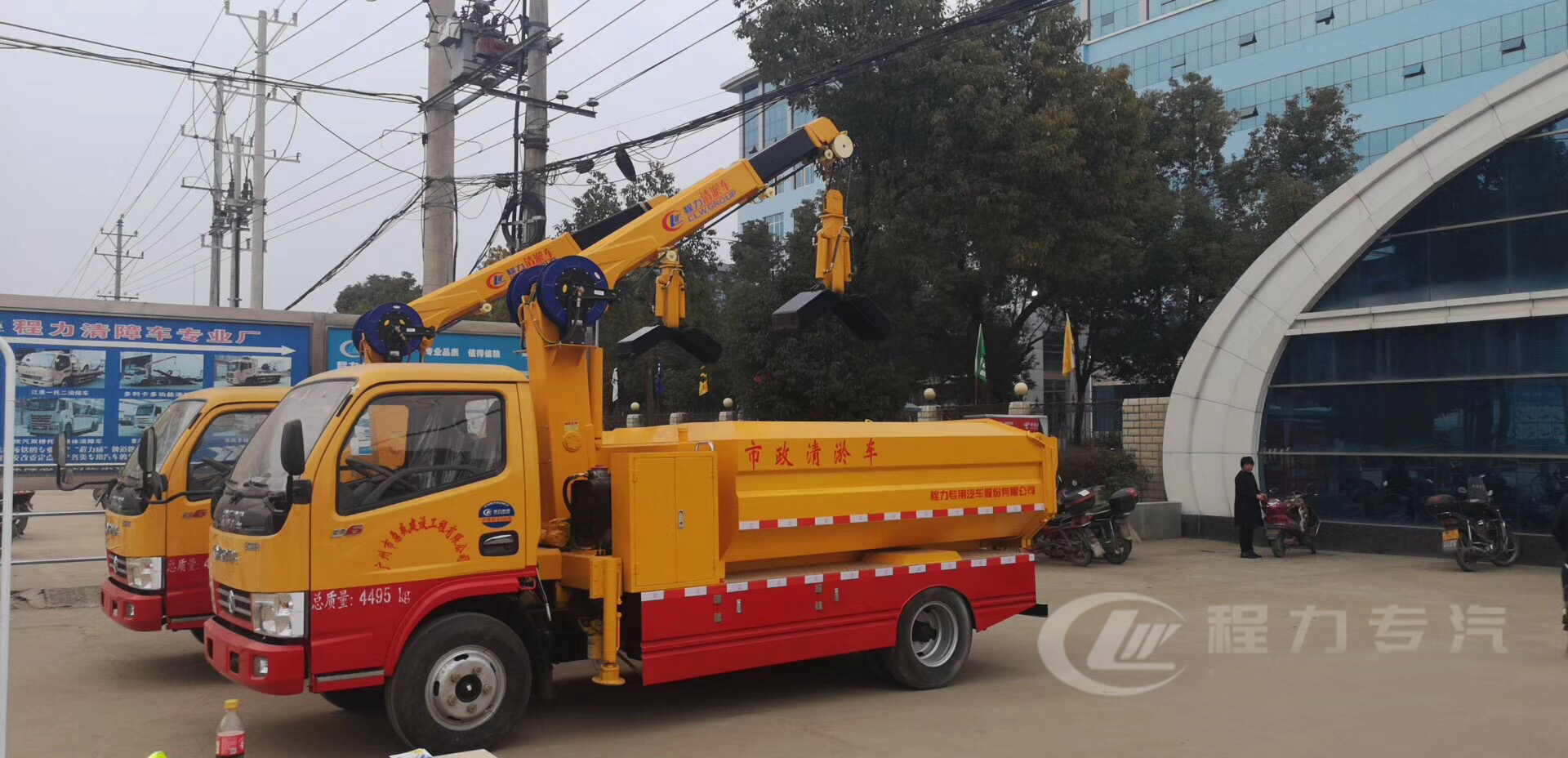 東風(fēng)單排清淤車藍(lán)牌 5方 東風(fēng)單排清淤車藍(lán)牌 5方