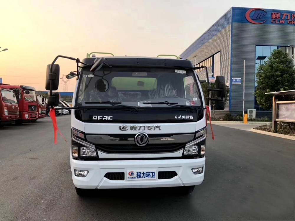 國六水2.7方/污7方東風D7 清洗吸污車 國六水2.7方/污7方東風D7 清洗吸污車