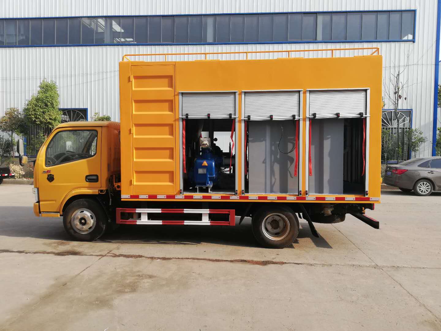 東風(fēng)翼展款污水處理車 東風(fēng)翼展款污水處理車