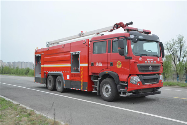 國六重汽18米舉高噴射消防車(12噸) 國六重汽18米舉高噴射消防車(12噸)