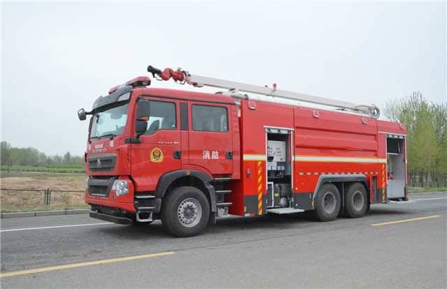 國六重汽18米舉高噴射消防車(12噸) 國六重汽18米舉高噴射消防車(12噸)