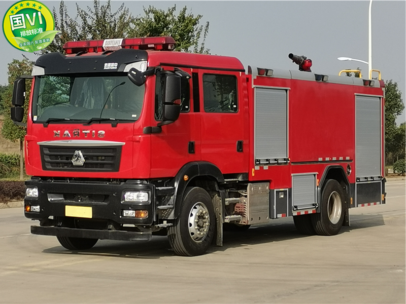 汕德卡8噸水罐消防車 汕德卡8噸水罐消防車